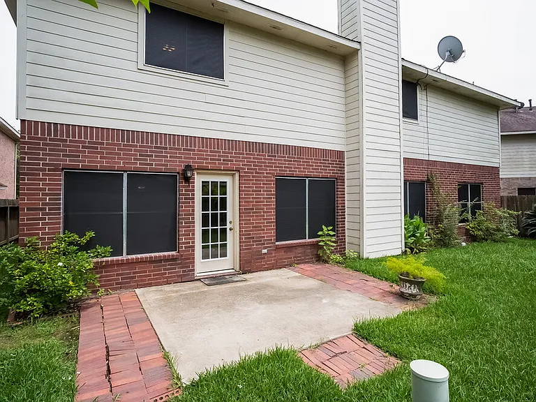 1407 Hollow Branch Ln — Photo 17