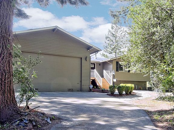 3rd image of 19620 SE 220th St