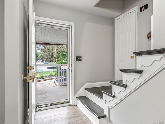 4th image of 1773 Olympic Dr