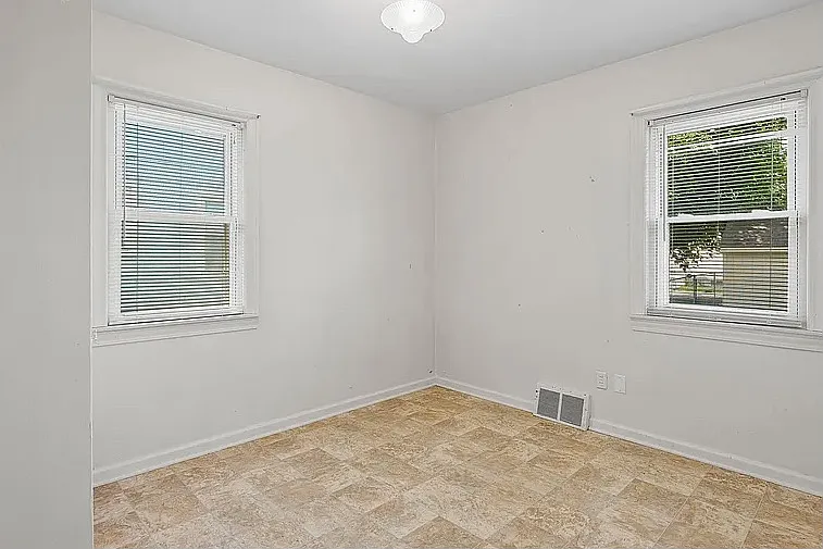 2922 Bailey Ave — Photo 12