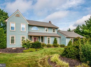7 Sunrise Dr, Newark, DE 19711