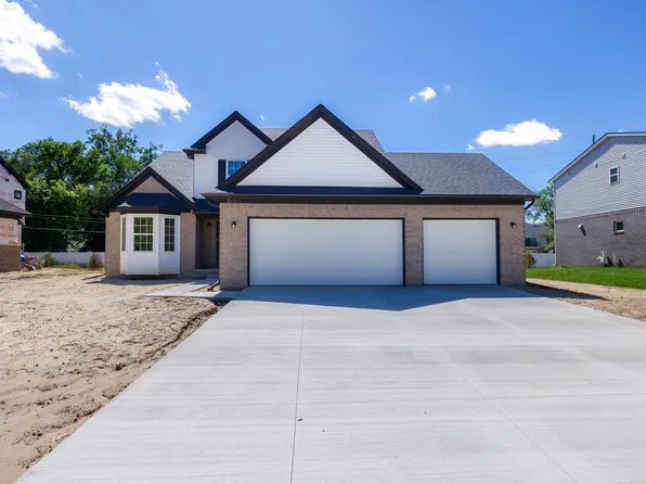 20209 Sunset Ave, Livonia, MI 48152