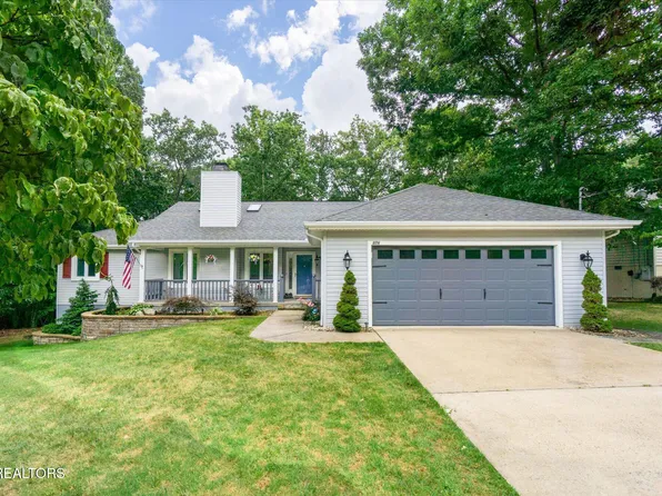 476 Lakeview Dr, Crossville, TN 38558