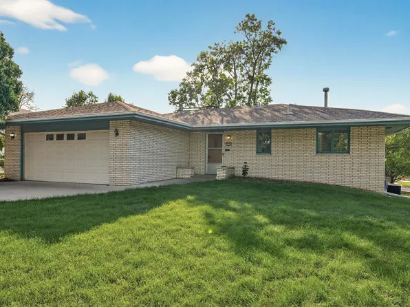 3532 Belden Dr, Saint Anthony, MN 55418