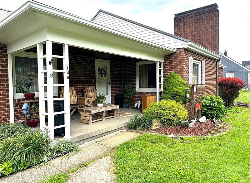 704 Middle 1st St, Rural Valley, PA 16249 Zillow