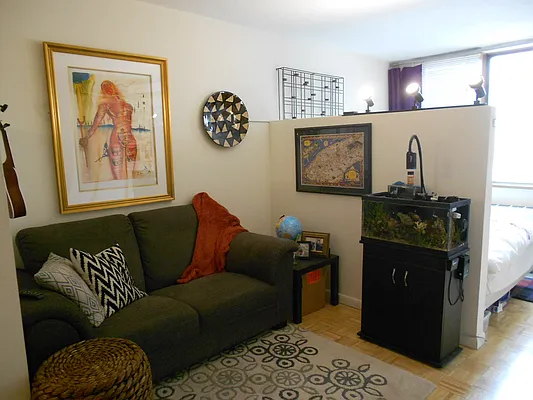 Rented by Ben Ben-Ari Real Estate | media 22