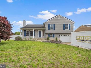 402 Lorne Ct, Williamstown, NJ 08094