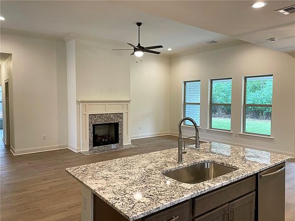 4th image of 267 Hidden Cypress Dr