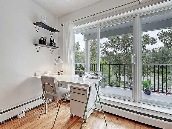 5th image of 112 S 23rd Ave SW #305
