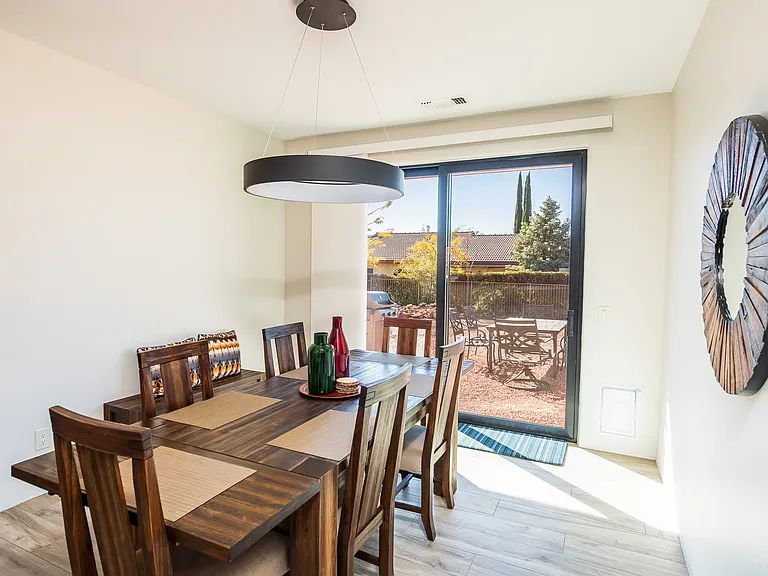 155 Quartz Dr — Photo 22