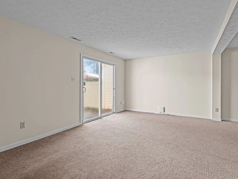 528 Chanticlar Ct — Photo 9