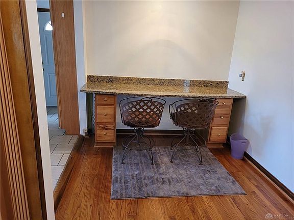 3rd image of 5012 Hulman Dr