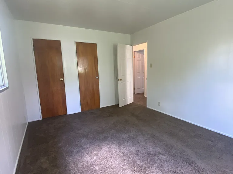 4052 Hill Ave — Photo 10