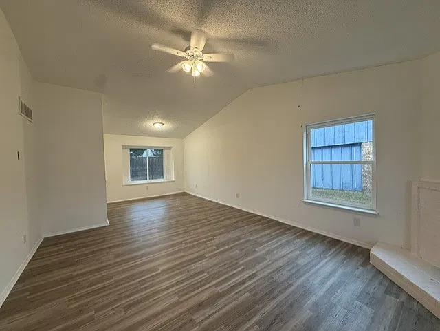 939 Carom Way — Photo 2