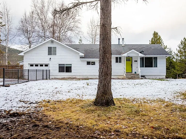 209 Alpha Rd — Photo 3