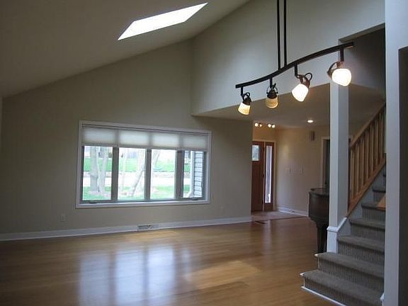 3rd image of 14365 W Hemlock Dr