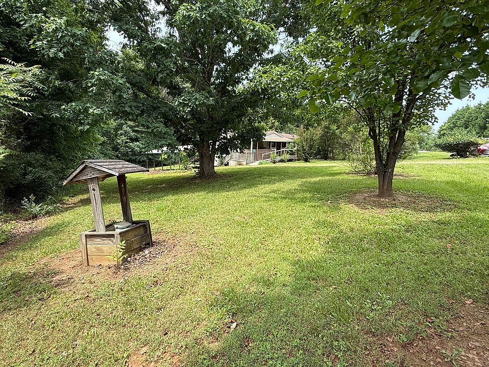 1st image of 35 Meadow River Dr