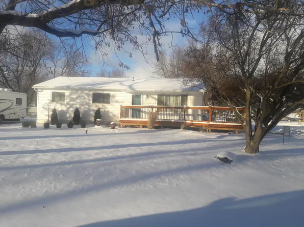 3345 E Clarice Ave, Highland, MI 48356