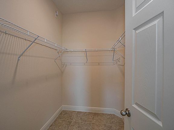 2nd image of 2512 Saint Lucia Cir
