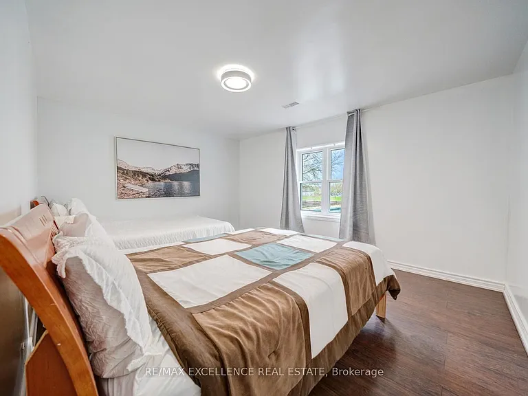 12575 Niagara River Pkwy — Photo 15
