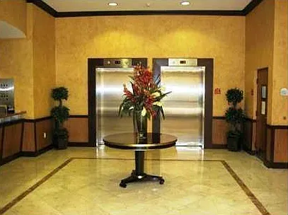 2 bed, 1100 sqft, $3,400 — Photo 2