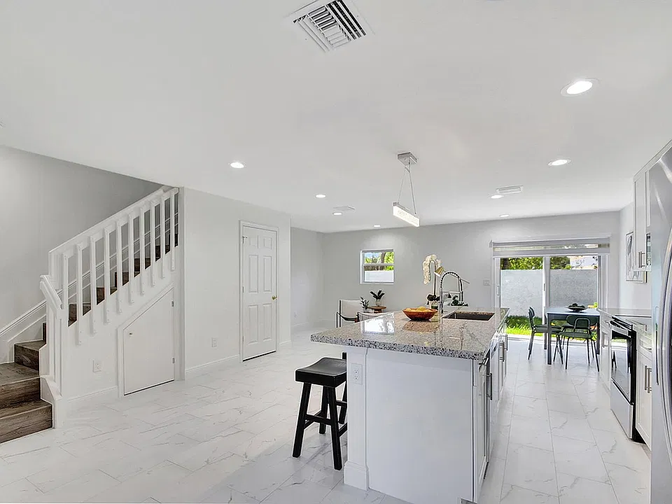 3871 Patio Ct