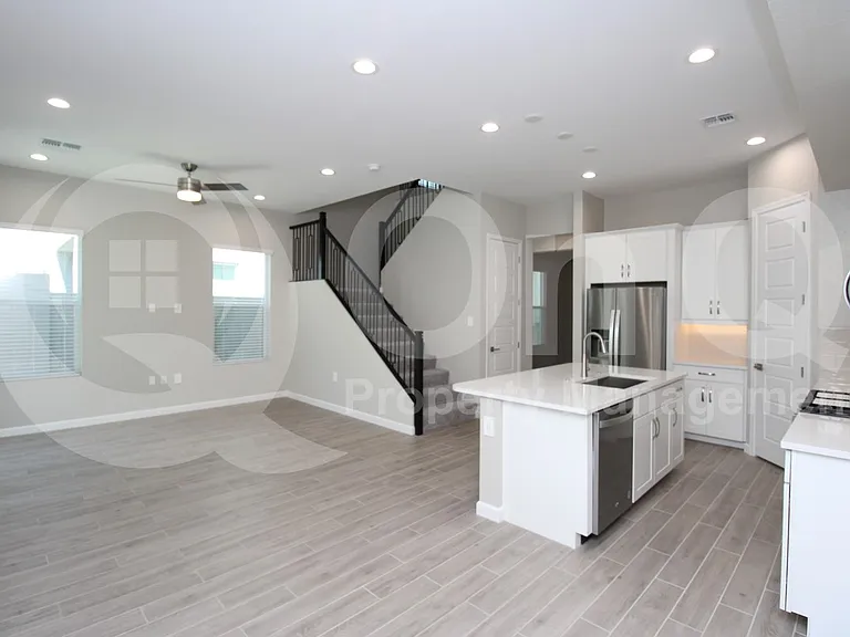 17042 N 50th Way — Photo 4