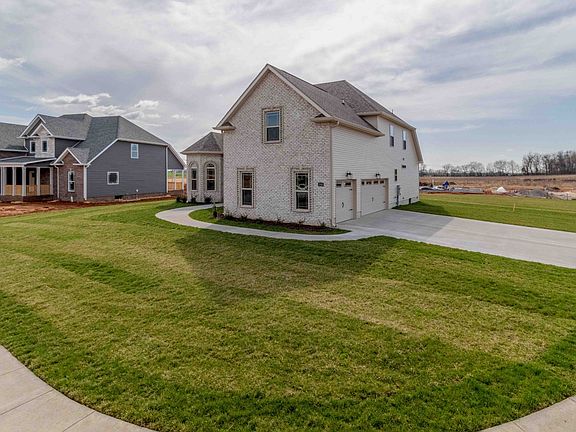 2nd image of 361 Wellington Flds