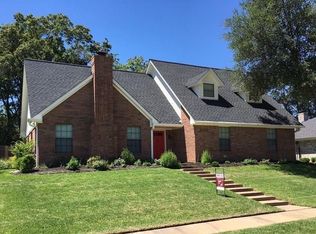 3033 Shenandoah Dr, Bedford, TX 76021