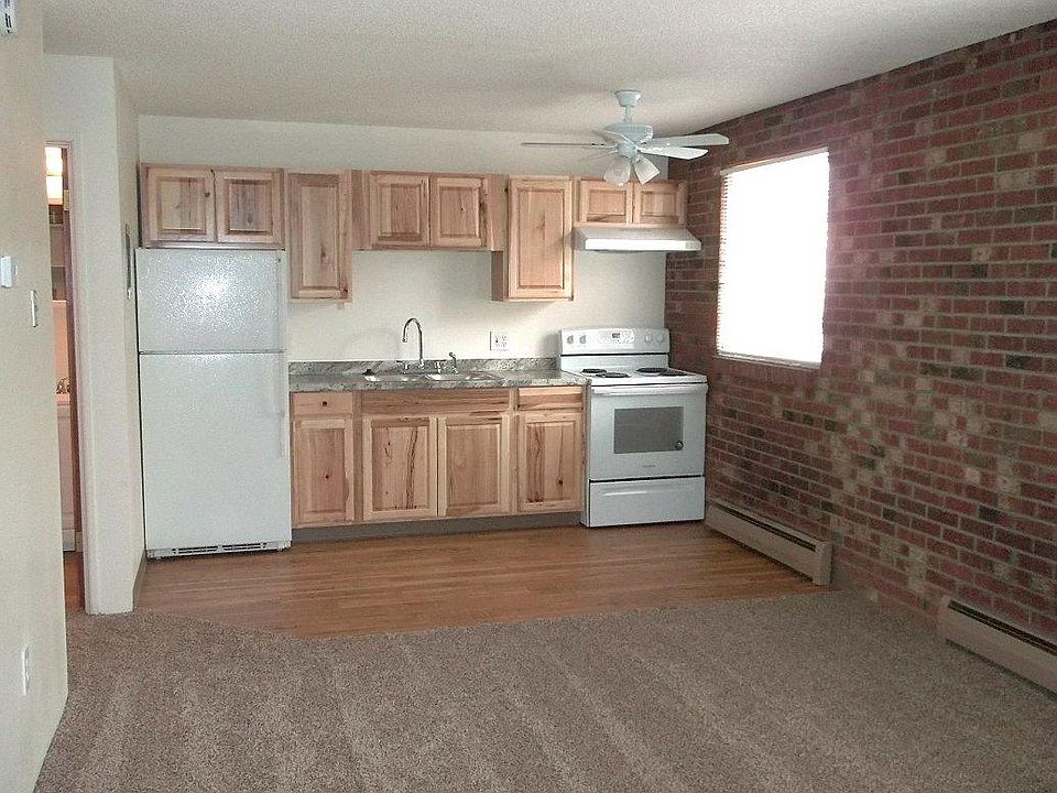 2nd image of 308 E Oak St #208
