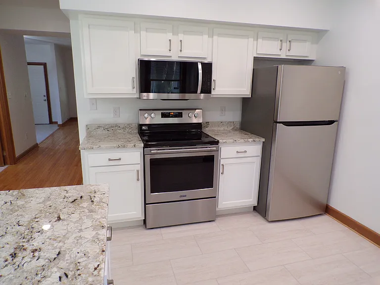 79 Wilber Ave — Photo 8