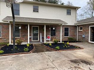 714 E Main St, Loretto, TN 38469