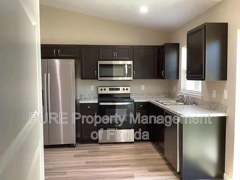 2945 SW 148th Ct — Photo 7