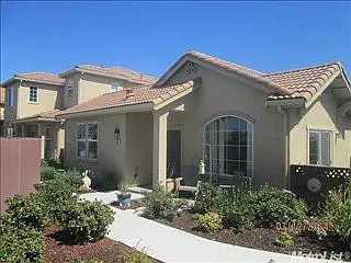 545 Machado St photo 1