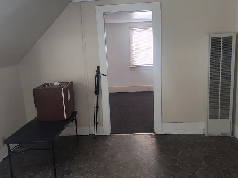 589 Sherman St — Photo 10