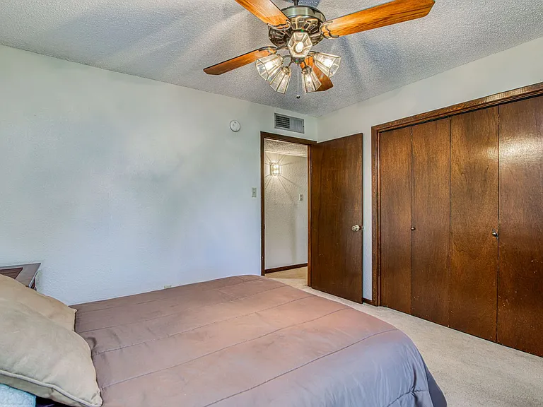 6828 Can Cun Ln — Photo 15