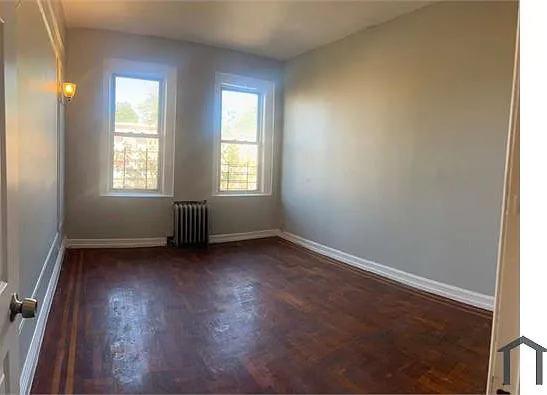 936 E 224th St #2D — Photo 5