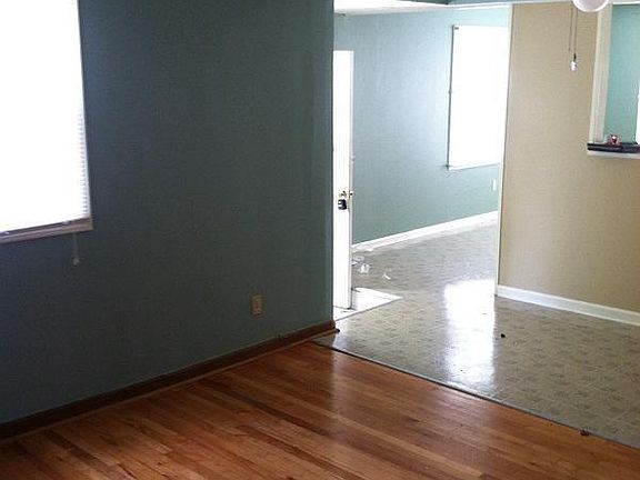 2nd image of 1008 Washington Ave
