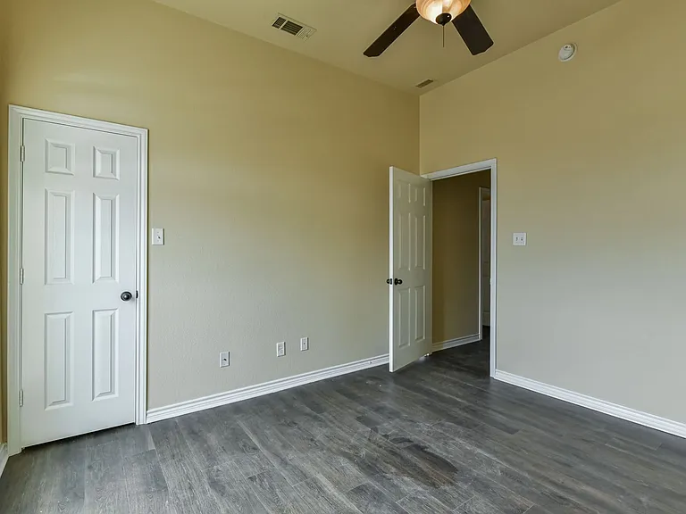 6905 Deorsam Loop — Photo 28
