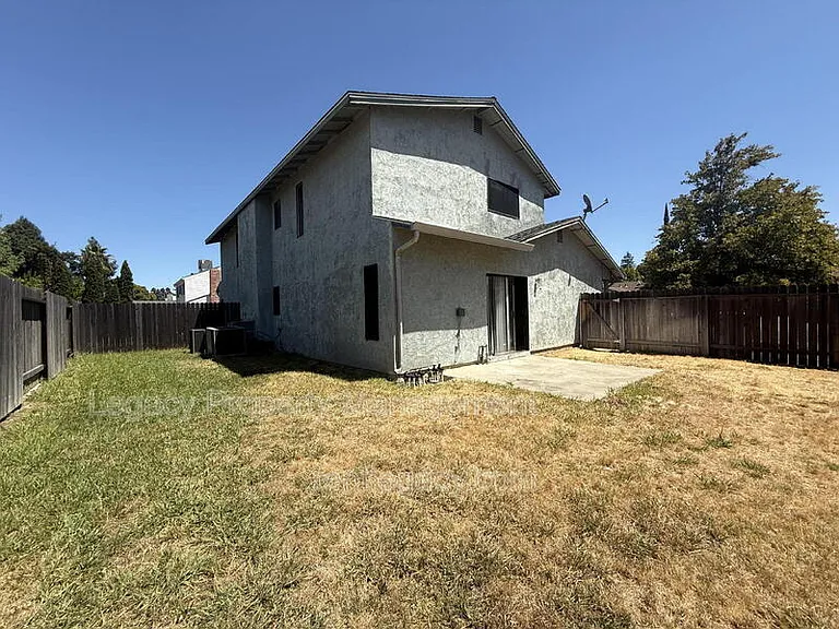 8304 Holly Jill Way — Photo 14
