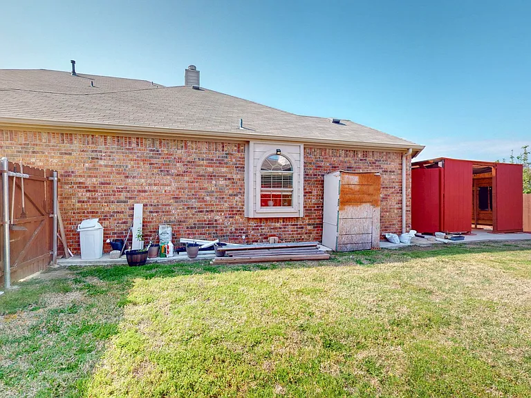 6925 Cattle Dr — Photo 41