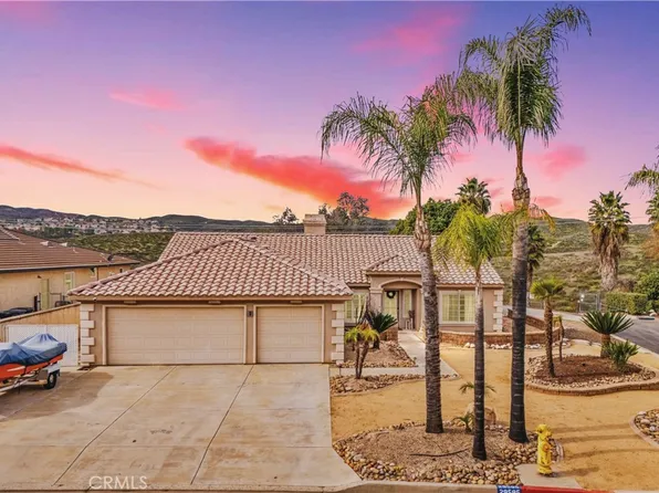 29595 Longhorn Dr, Canyon Lake, CA 92587