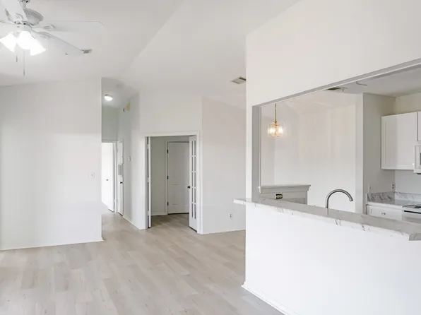 601 E Burgess Rd APT H7, Pensacola, FL 32504