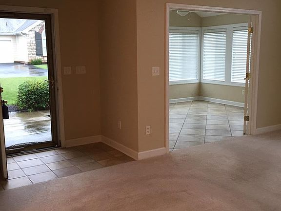 3rd image of 147 Harvest Ln