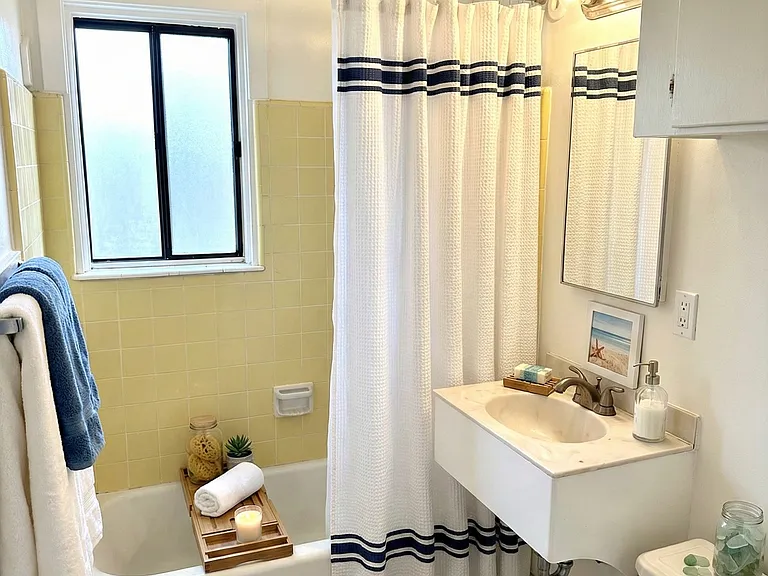 4109 E Ocean Blvd — Photo 2