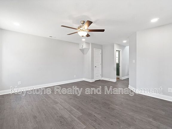5th image of 1093 Winesap Rd