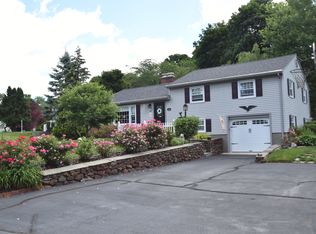 8 Valley View Ln, Vernon, CT 06066