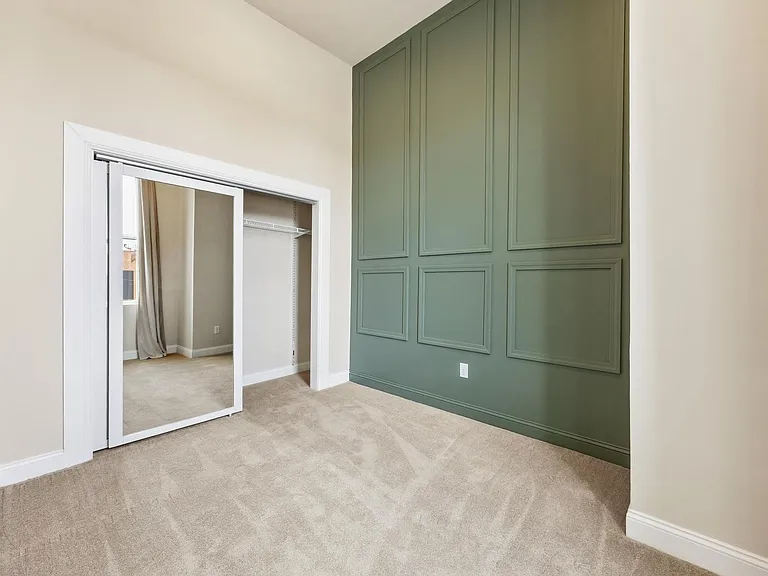 144 W Park St — Photo 2