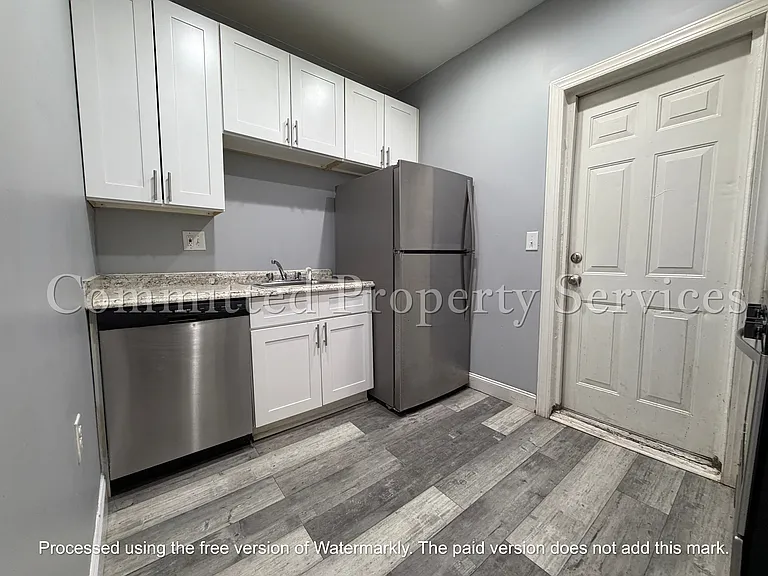 2938 Tyler St — Photo 4