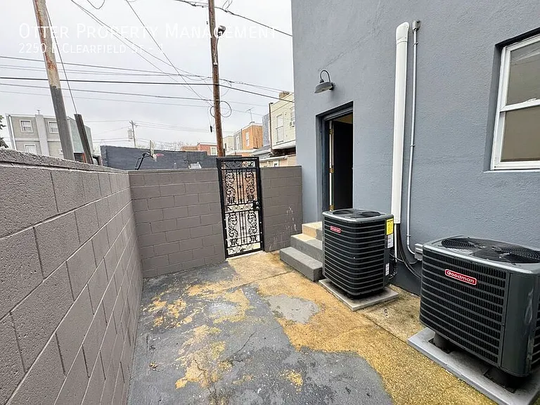 2250 E Clearfield St #1 — Photo 38